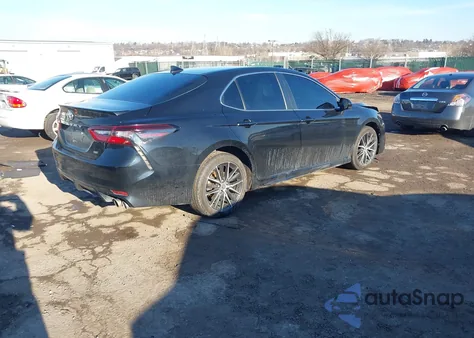 2021 Toyota Camry Se z USA, uszkodzony, nr VIN 4T1G11AK1MU471229